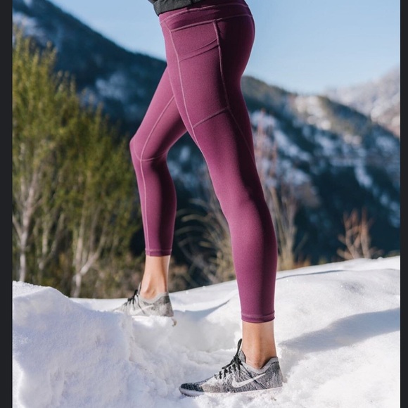 ZYIA Plum LNT Crop Pocket Leggings Sz 8 10 - Picture 2 of 6